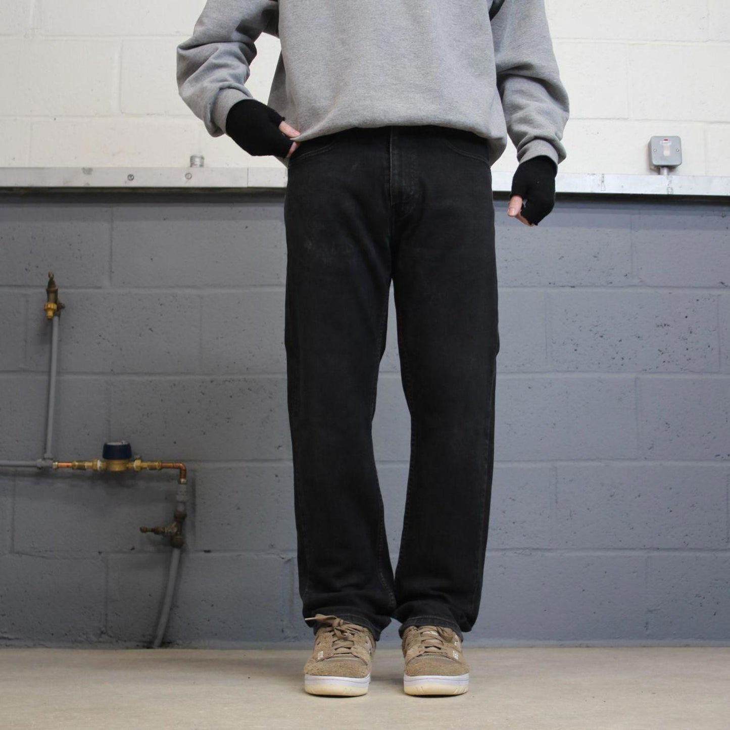 Vintage y2k Levis 505 jeans black skater style 5 pocket straight leg denim pants