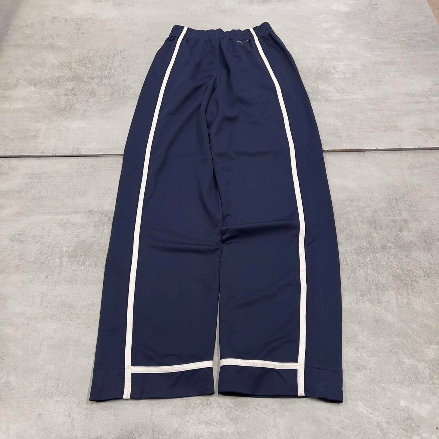 Baggy Nike Trackies XS navy Dri-Fit loose wide leg y2k style joggers