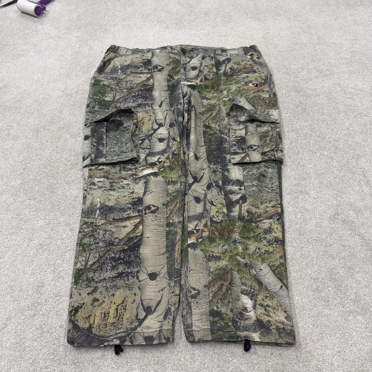 Vintage Mossy Oak baggy camo cargo pants green Loose leg camouflage Y2K hunting style trousers