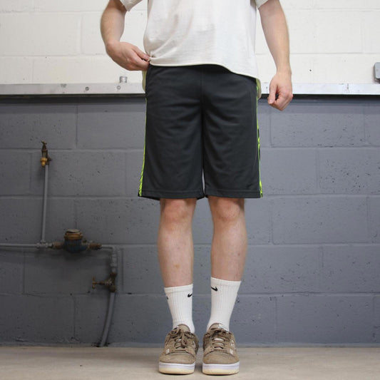 Nike Y2K Sports Shorts Kids L