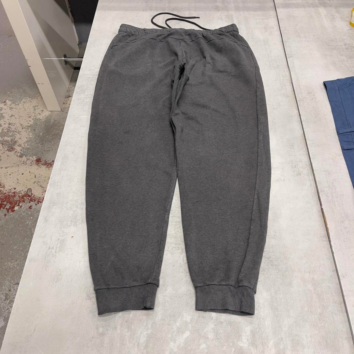 Y2k Puma tracksuit bottoms XXL men's grey joggers sports gym wear casual streetwear trackies comfort