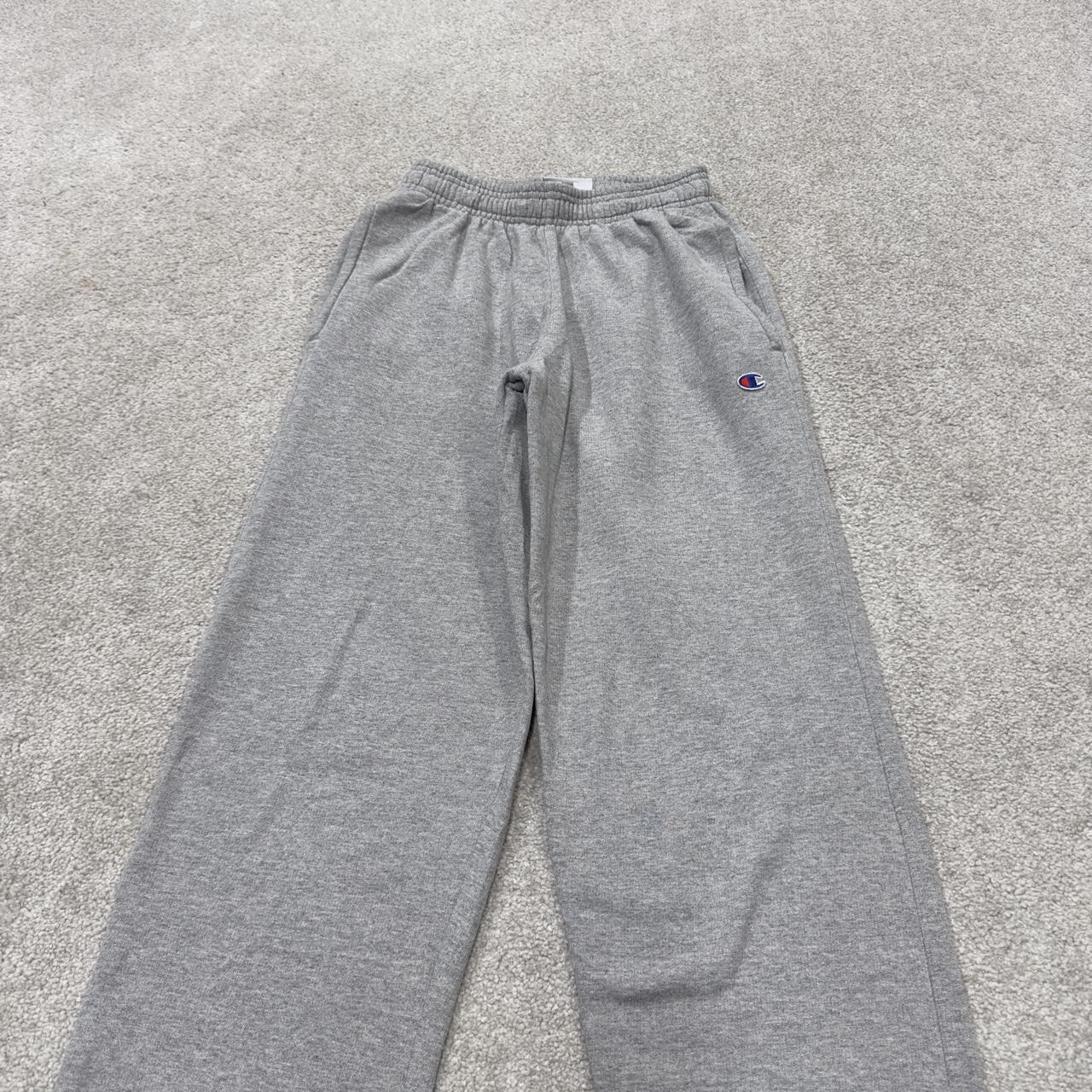 Y2K Champion grey joggers small loose leg Loose casual 2000s style jogging bottoms