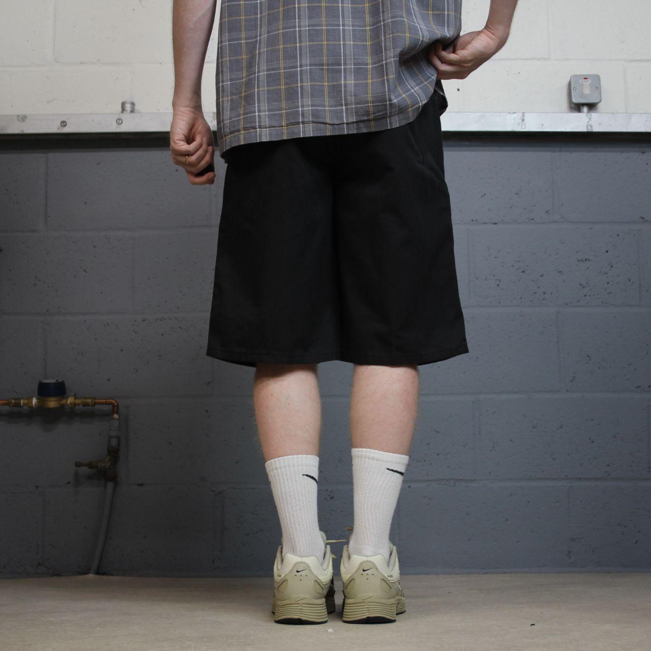 Dickies carpenter chino shorts relaxed black Chino style skater surf shorts loose leg festival