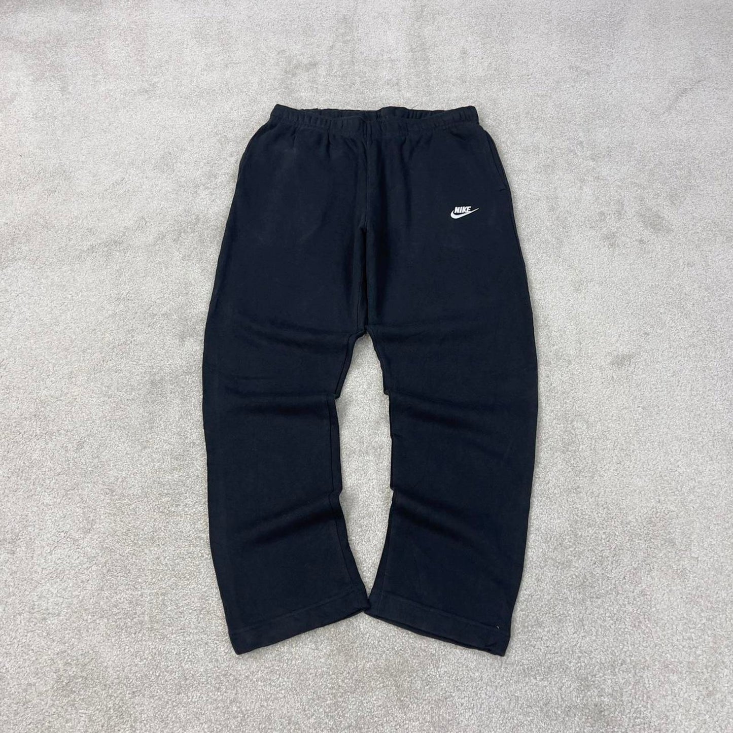 Black Nike joggers XL Swoosh logo y2k style sportswear track pants straight leg