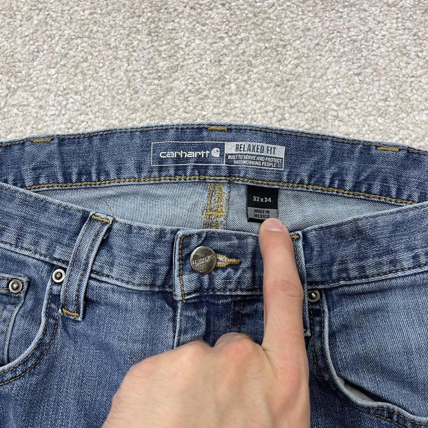 Carhartt work jeans relaxed fit blue Denim workwear pants white patch logo