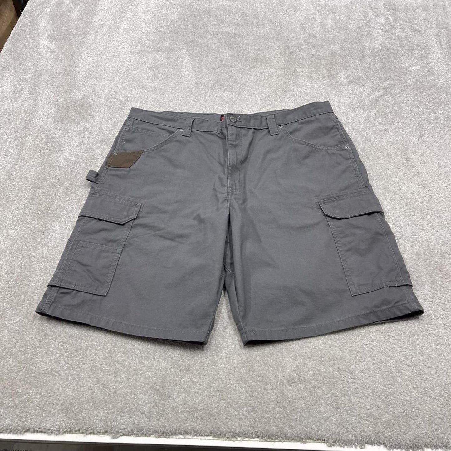 Wrangler baggy cargo shorts carpenter grey Loose wide leg skater style summer jorts