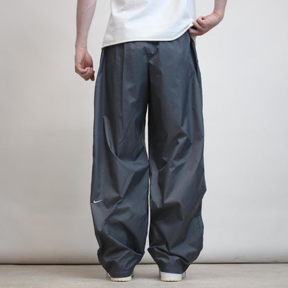 Grey Baggy Nike trackies XL loose y2k floaty leg joggers embroidered logo