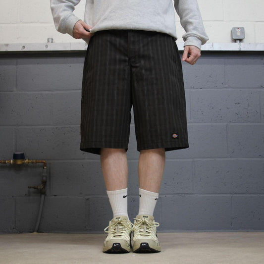 Dickies checkered carpenter shorts khaki Twill chino skater style shorts loose long leg