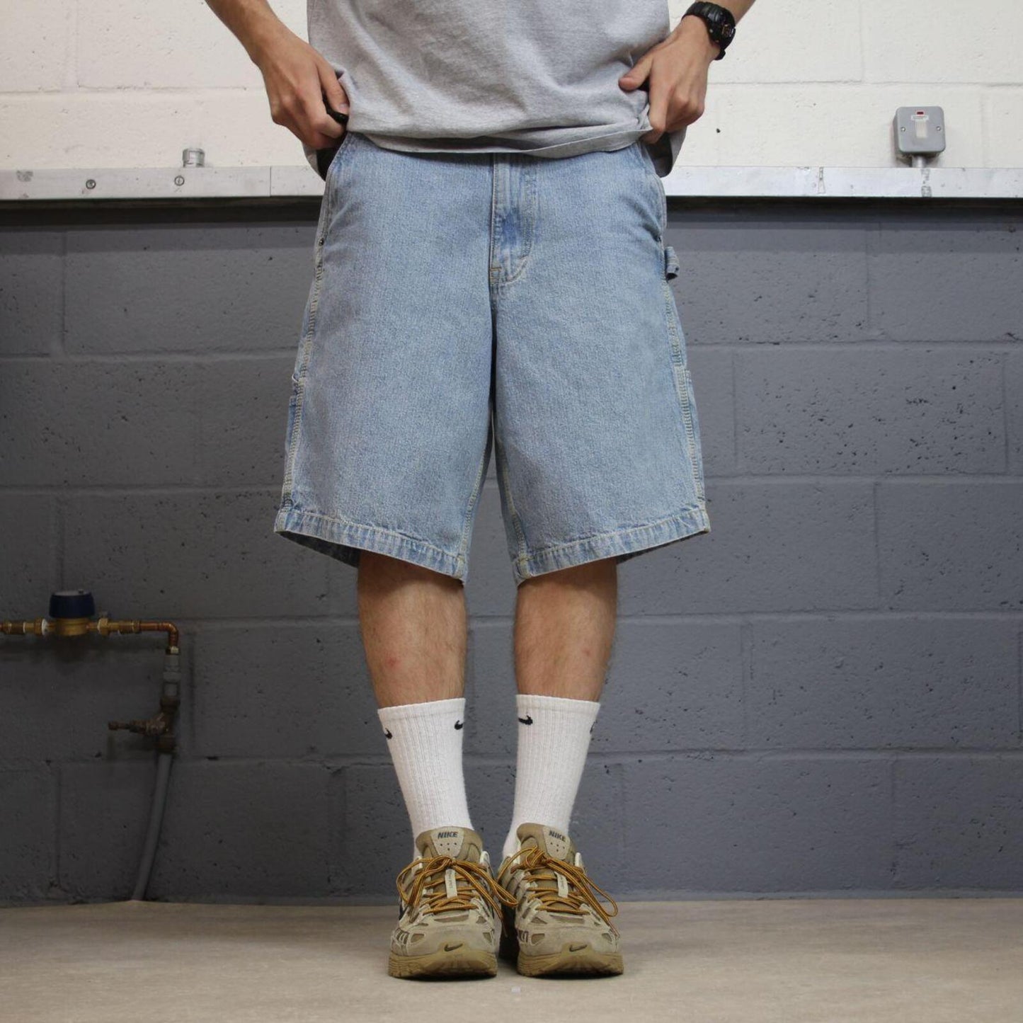Denim carpenter shorts cargo blue Basic Editions loose leg skater style surf jorts