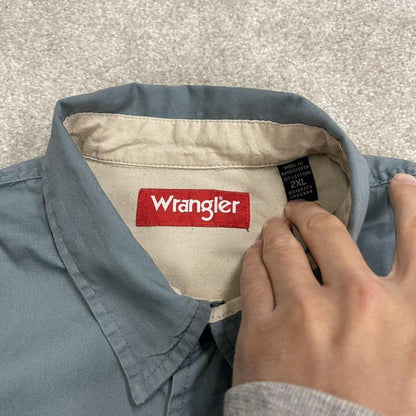 Wrangler short sleeve shirt boxy fit blue Wide surf style button down summer shirt