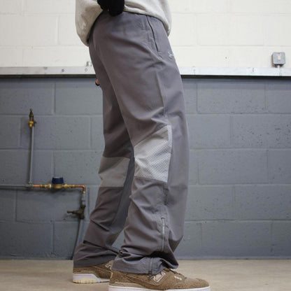 00s Under Armour tracksuit bottoms y2k M loose grey joggers embroidered logos gym wear trackies
