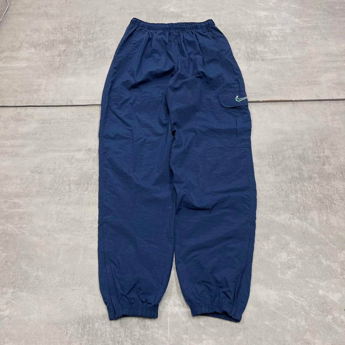 Navy Nike cargo trackies M loose floaty Y2K joggers embroidered logo
