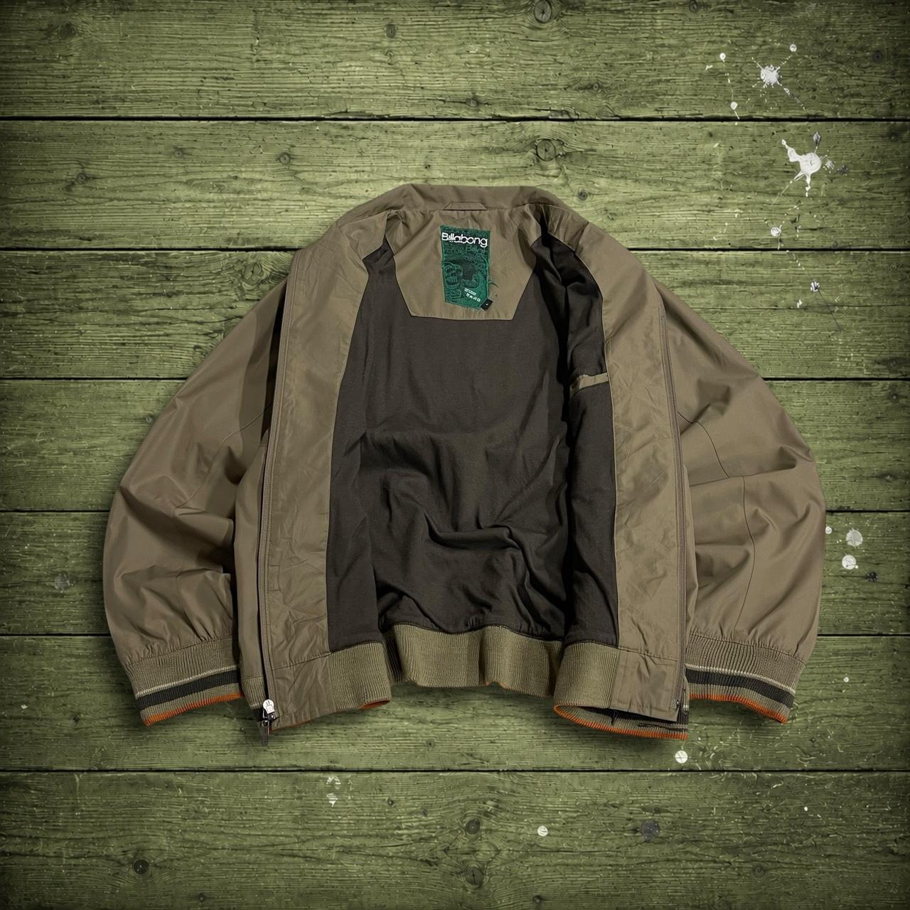 Y2K Billabong windbreaker jacket embroidered Large women's khaki Surf style tech jacket