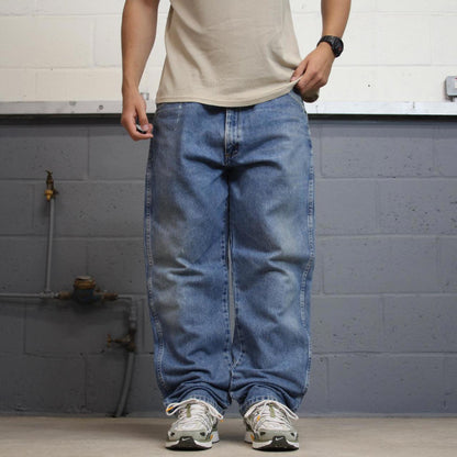 Mens Loose Wrangler jeans W40 L32