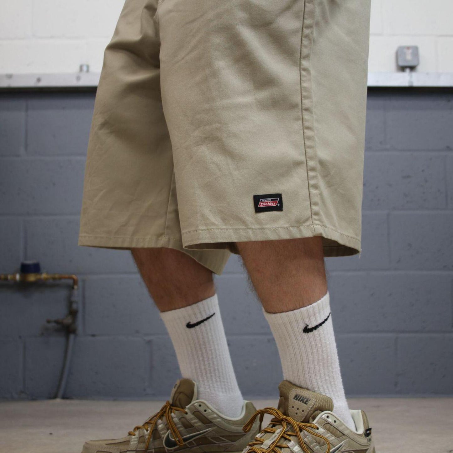 Dickies baggy chino shorts carpenter khaki Surf style skater shorts long wide leg festival