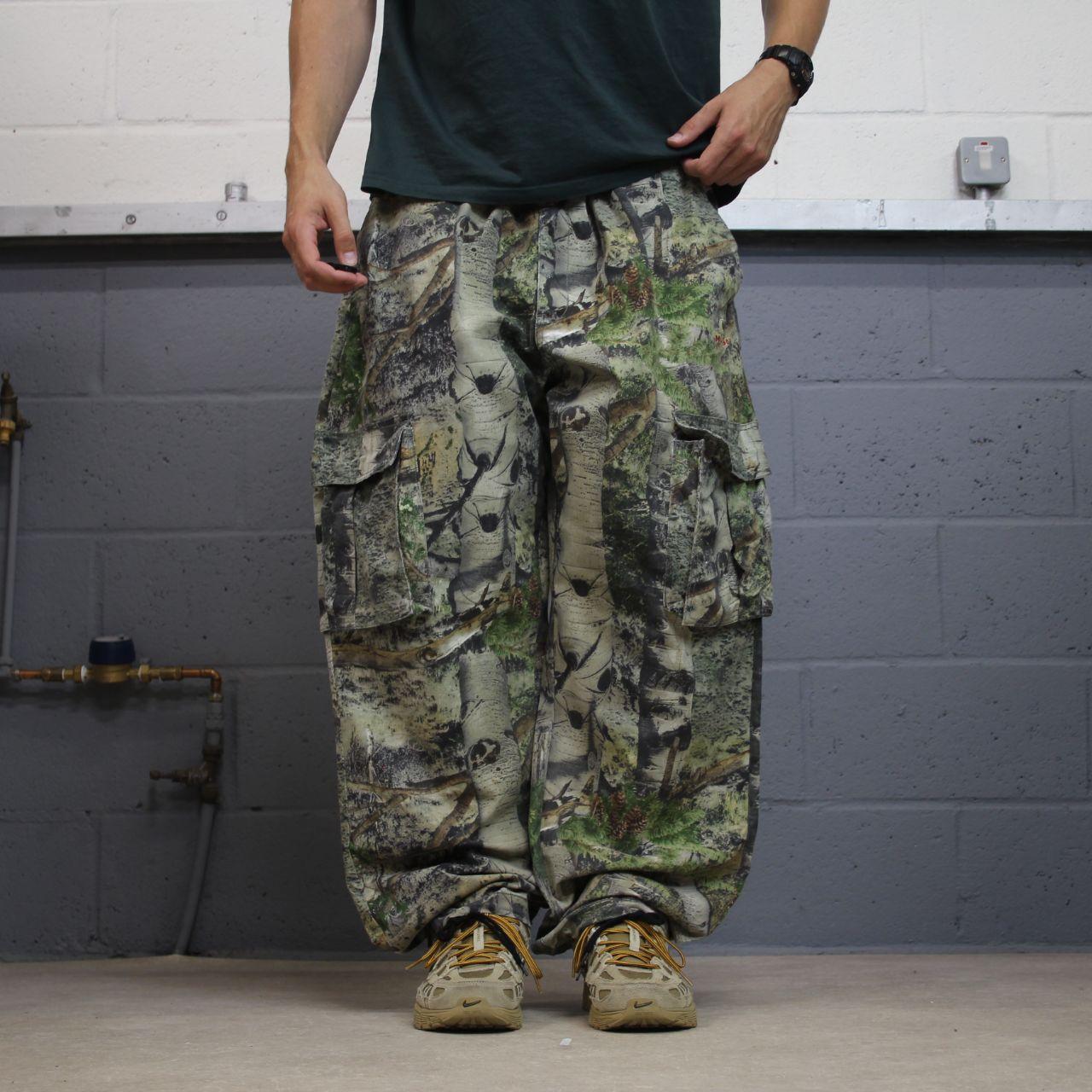 Vintage Mossy Oak baggy camo cargo pants green Loose leg camouflage Y2K hunting style trousers