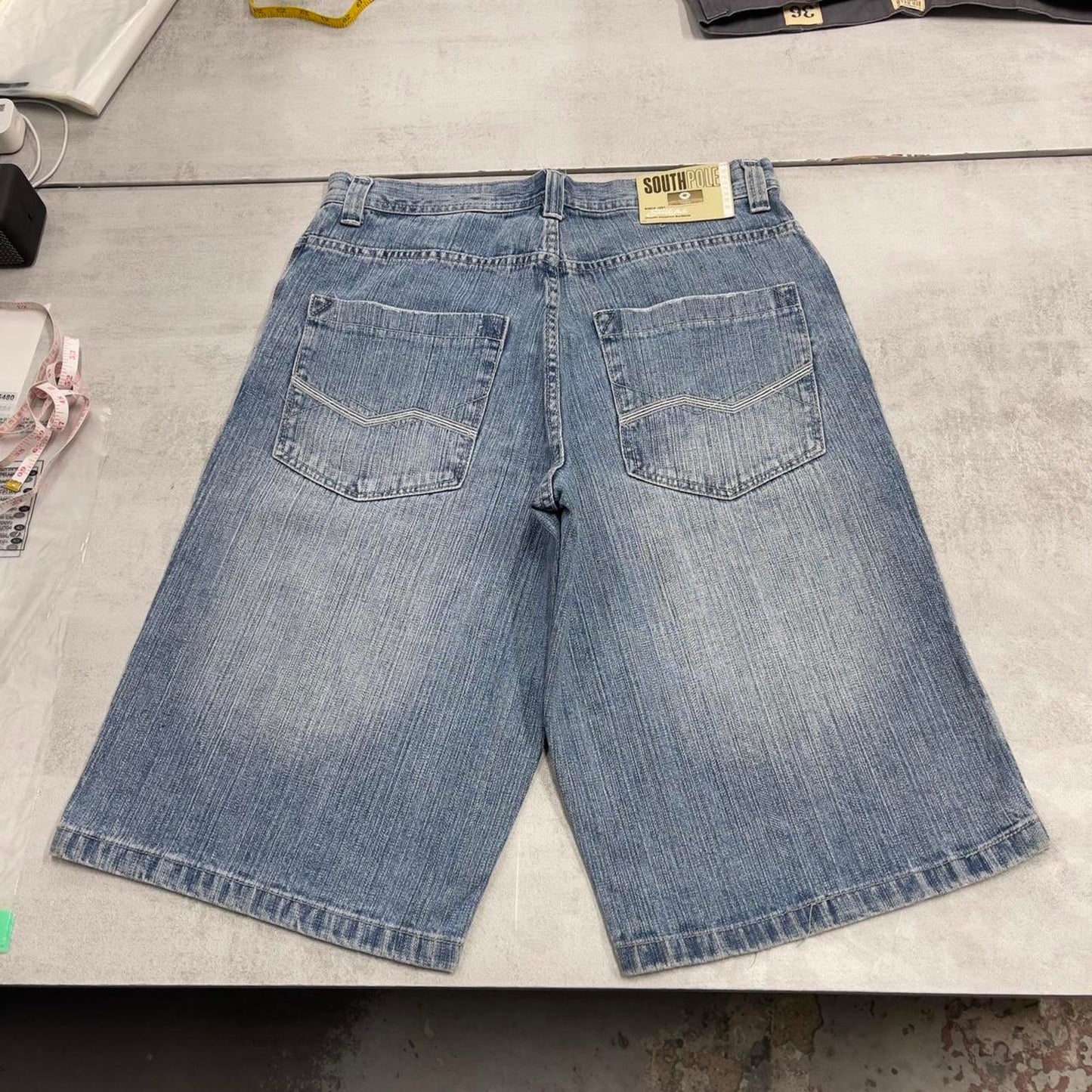 Baggy Southpole jorts W36 long wide leg embroidered design skater 90s style
