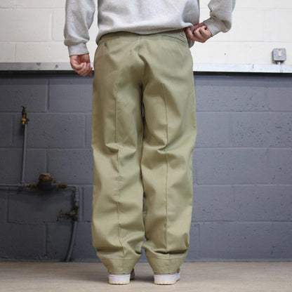 Khaki Dickies Pants W34L30 loose twill chino pleated 90s style skater pants