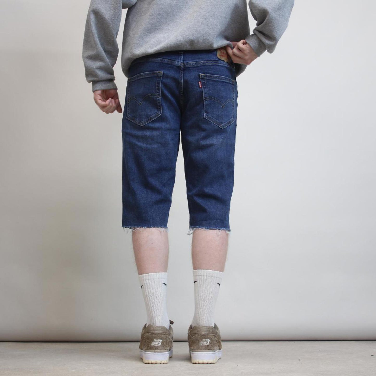 Mens Levi’s jorts W33