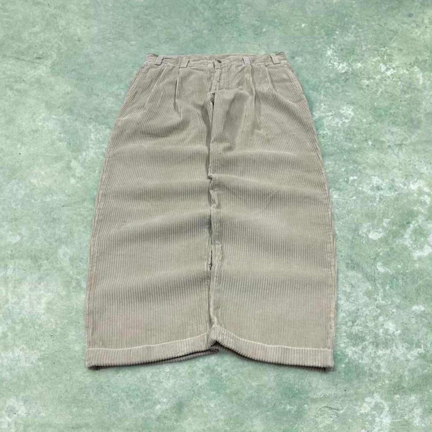 LL Bean baggy pleated corduroy pants beige Wide wale chunky jumbo cord trousers preppy
