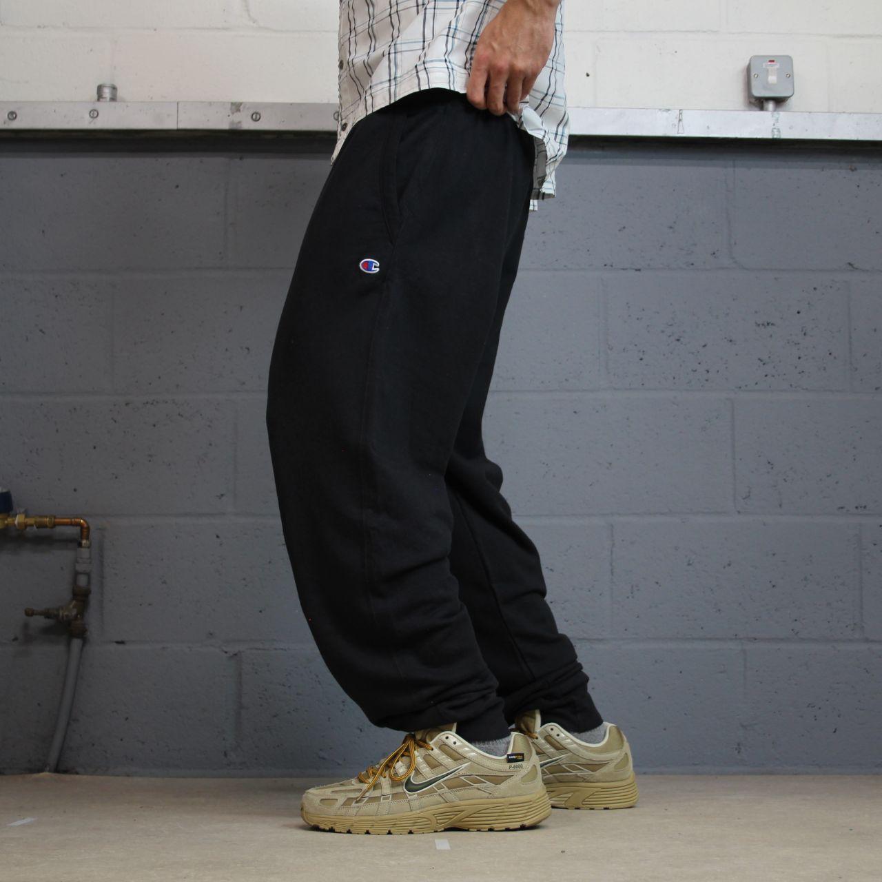 Y2K champion jogging bottoms black XXL Loose leg casual 2000s style joggers