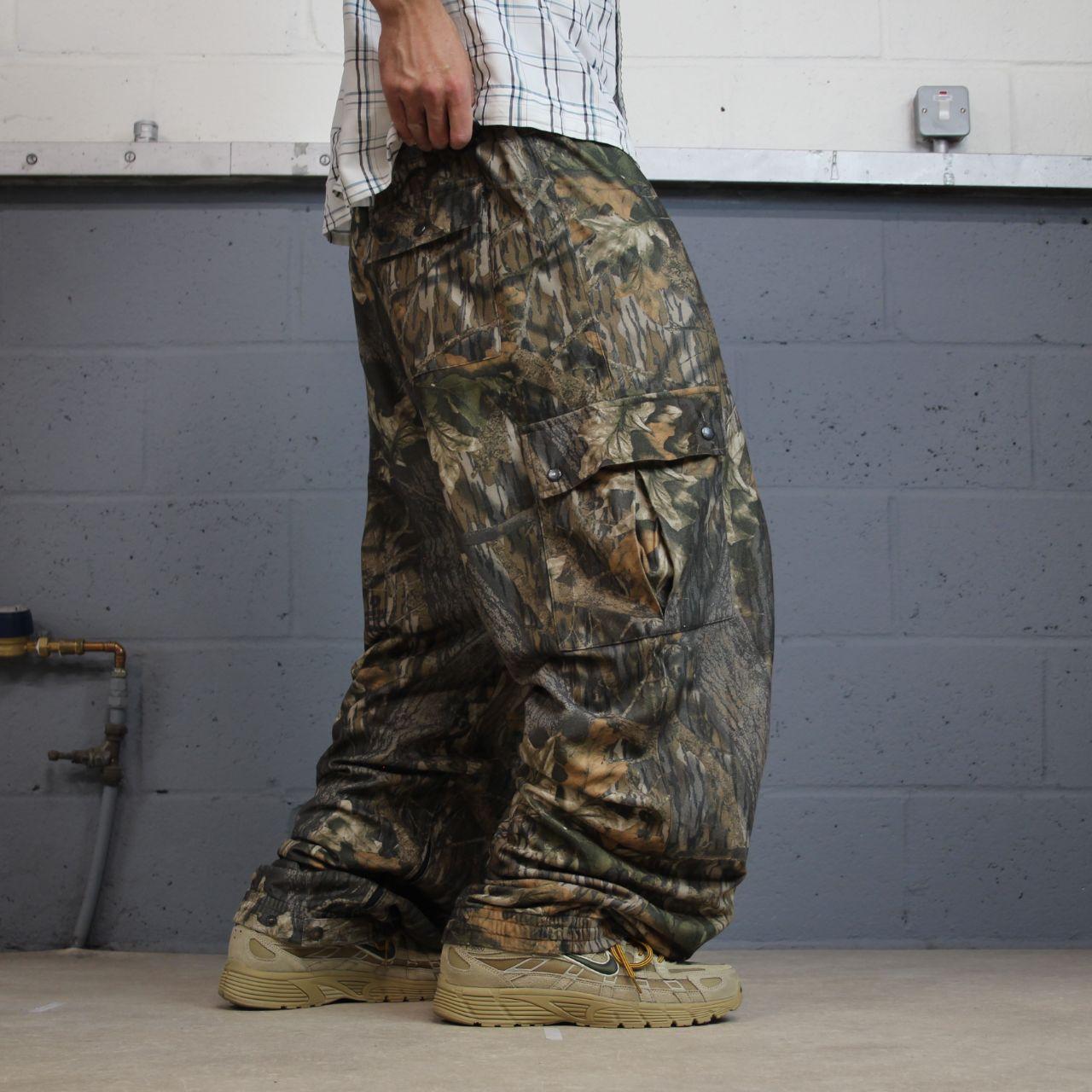 Baggy camo cargo pants Y2K khaki Mossy Oak camouflage outdoors hunting utility