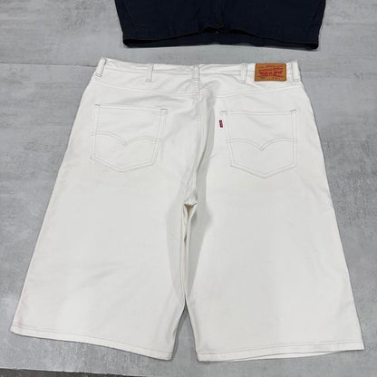 Mens Levi’s denim shorts W40