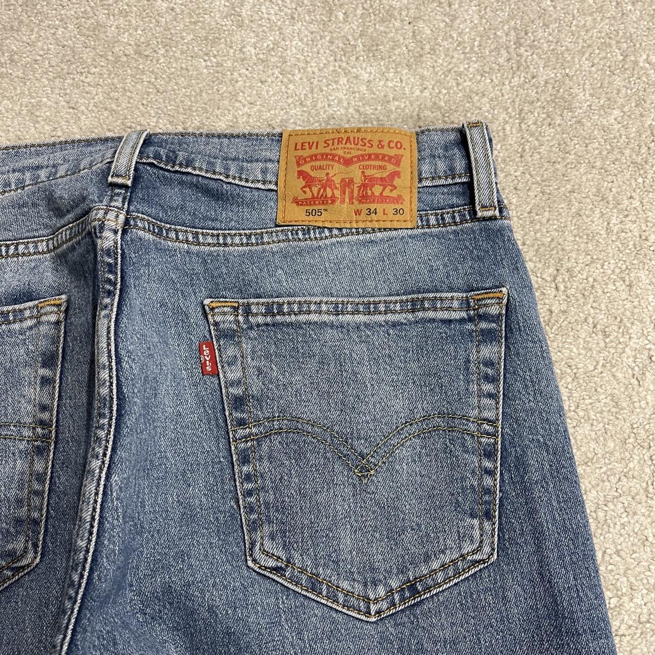 Levi’s 505 jeans Y2K W34L30 blue Levi’s straight leg surf style pants, red tab logo