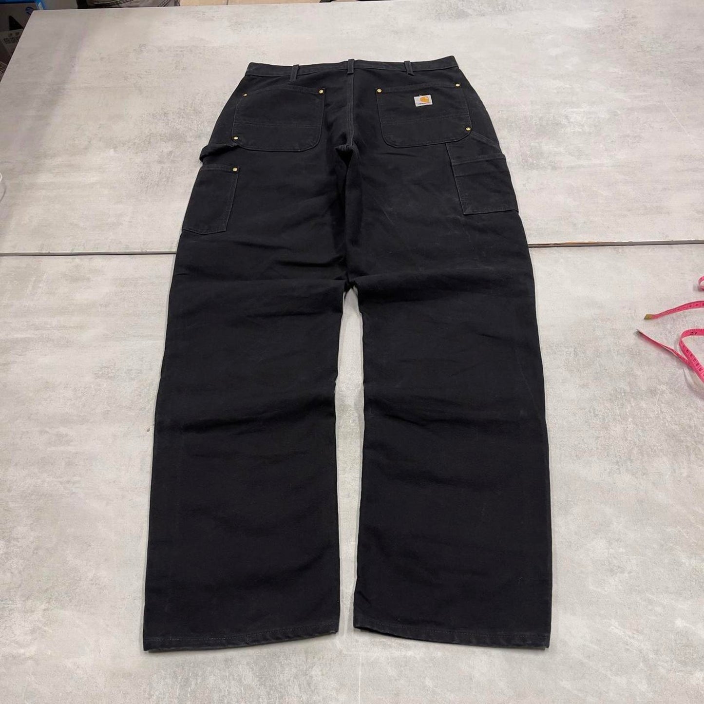 Black Carhartt double knee carpenter jeans W34L34 90s style thick canvas loose leg skater cargos