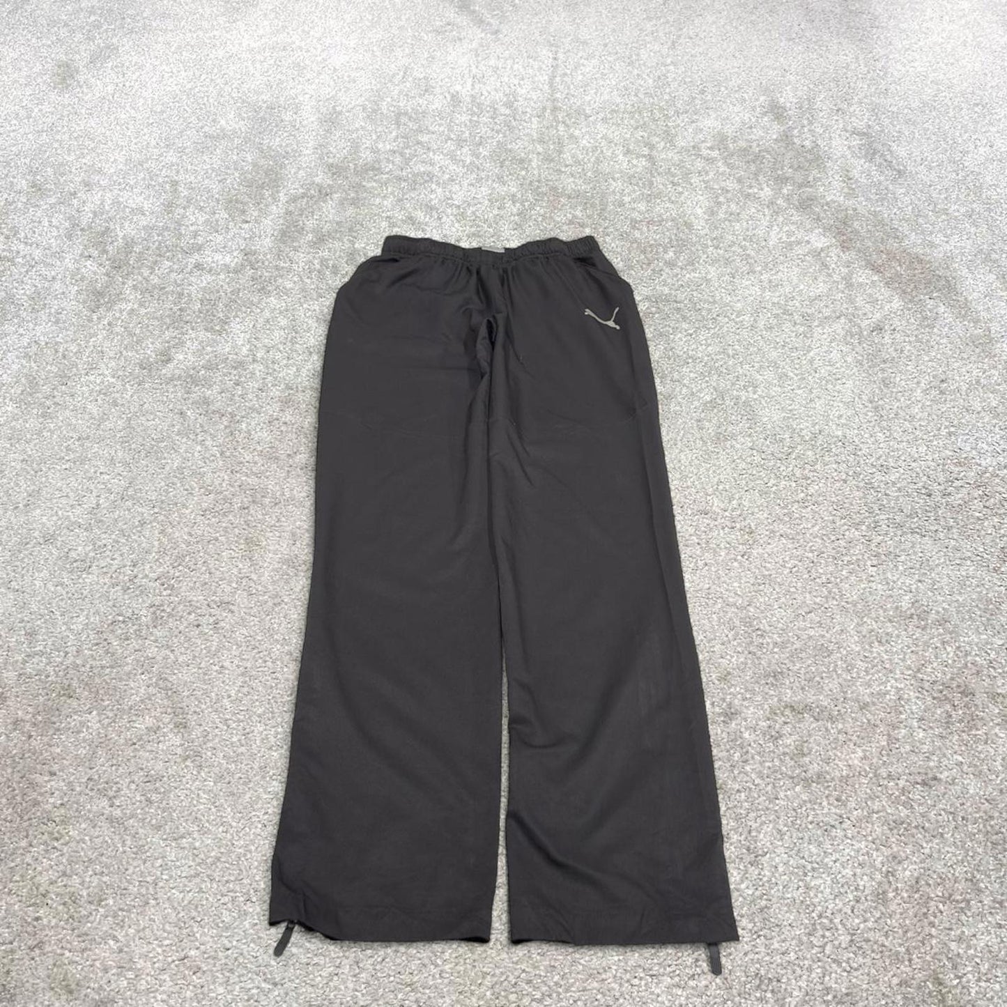 Puma gym trackies medium y2k style slim joggers print logo sportswear pants