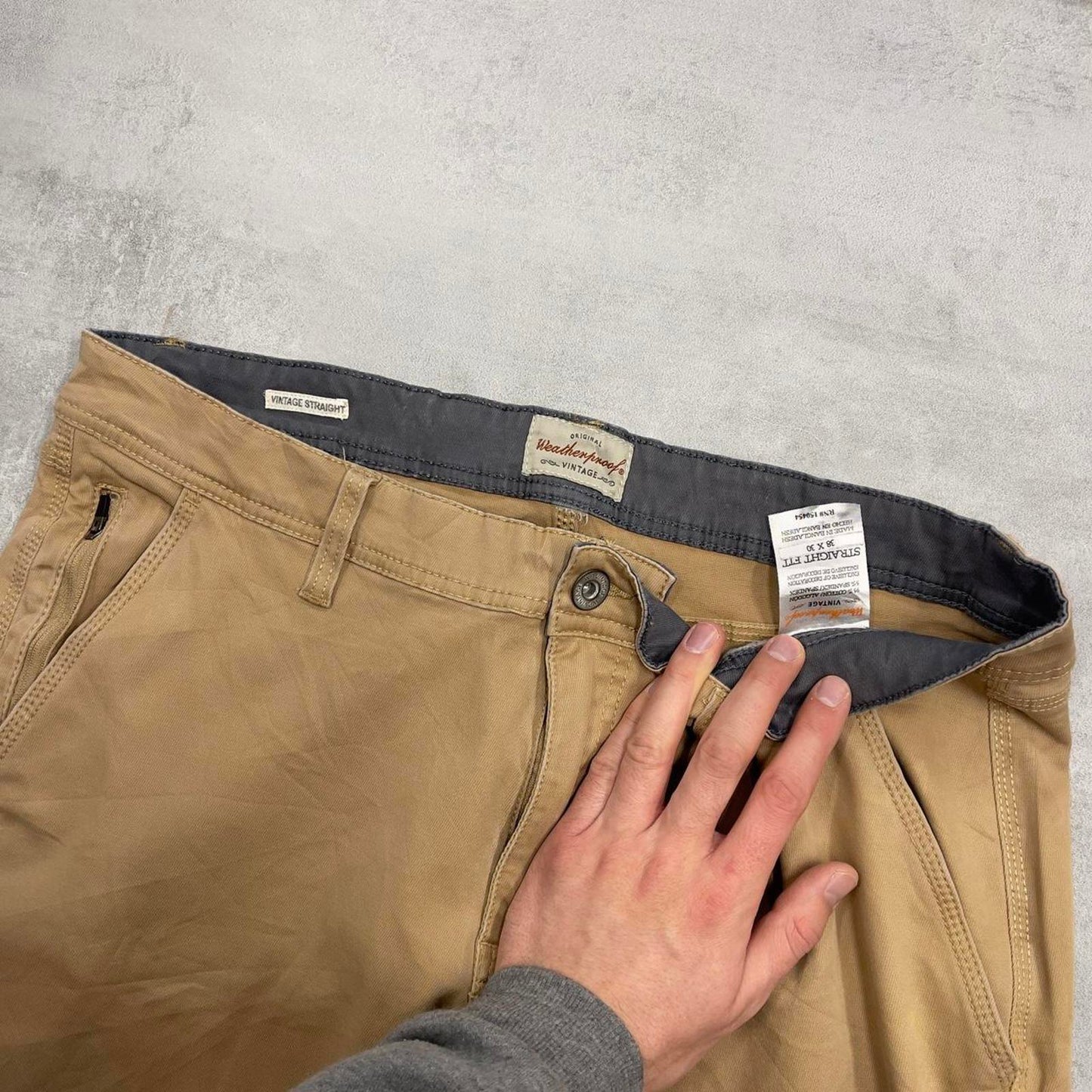 Weatherproof carpenter jeans W38L30 tan loose straight cargos