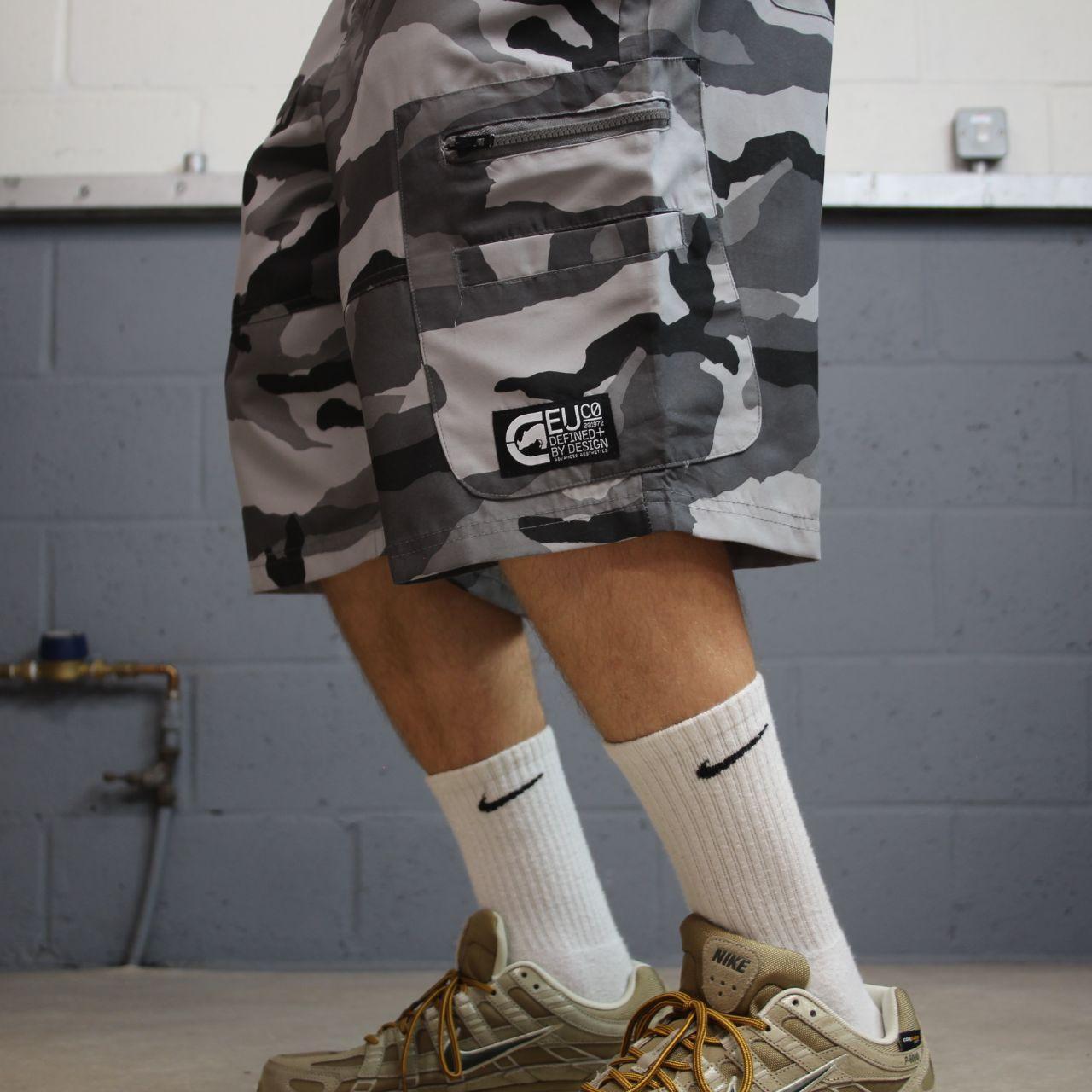 Ecko unltd camo cargo shorts grey W38 Loose floaty lightweight skater surf style camouflage utility