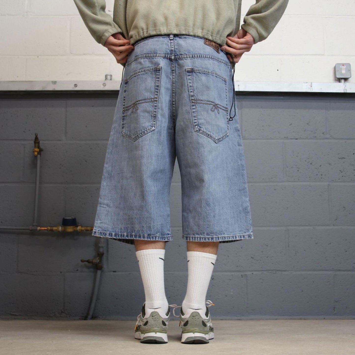 Y2k baggy Ecko Unltd shorts skater style blue Long wide leg summer festival jorts