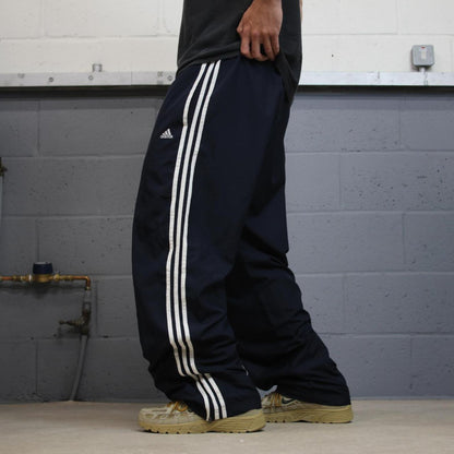 Y2K Adidas tracksuit bottoms loose navy Floaty embroidered lined side stripe track pants