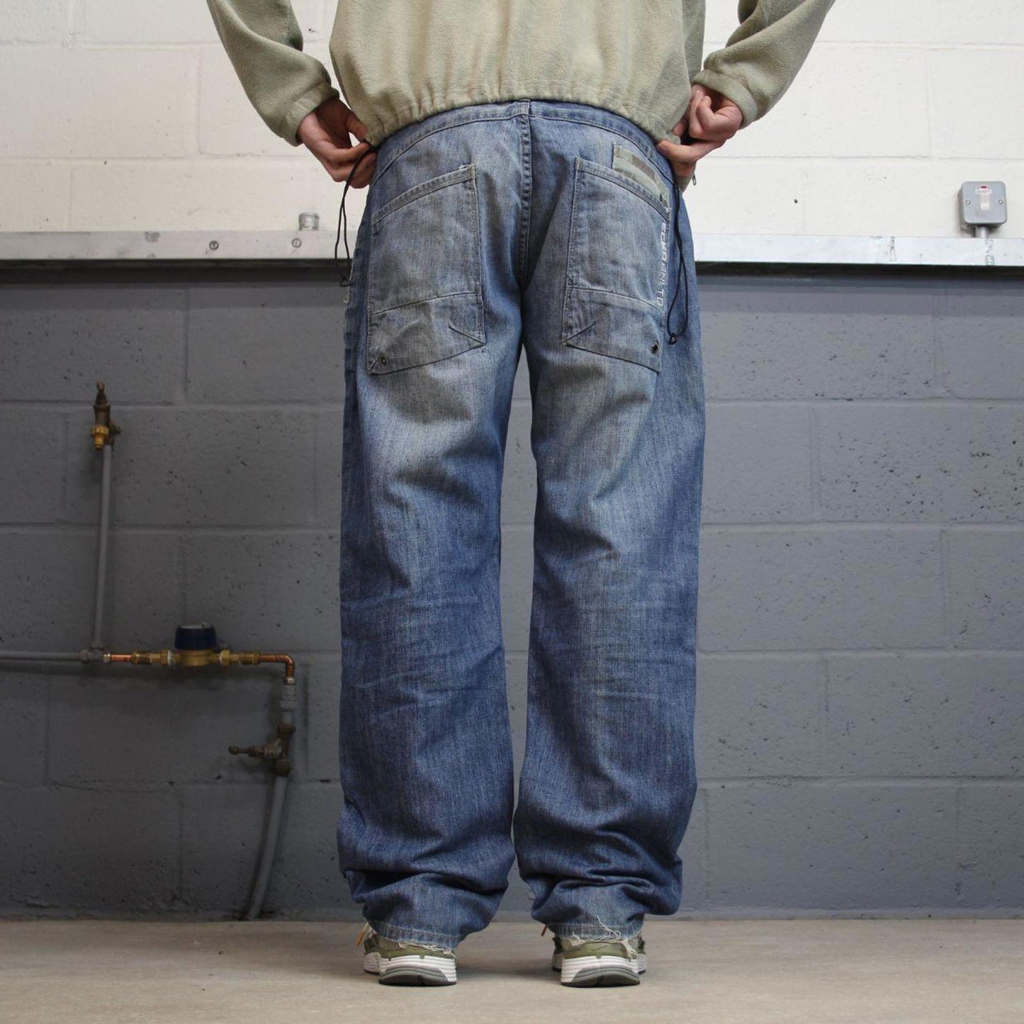 Y2K Ecko Unltd jeans straight leg blue Slim straight fit denim skater style pants