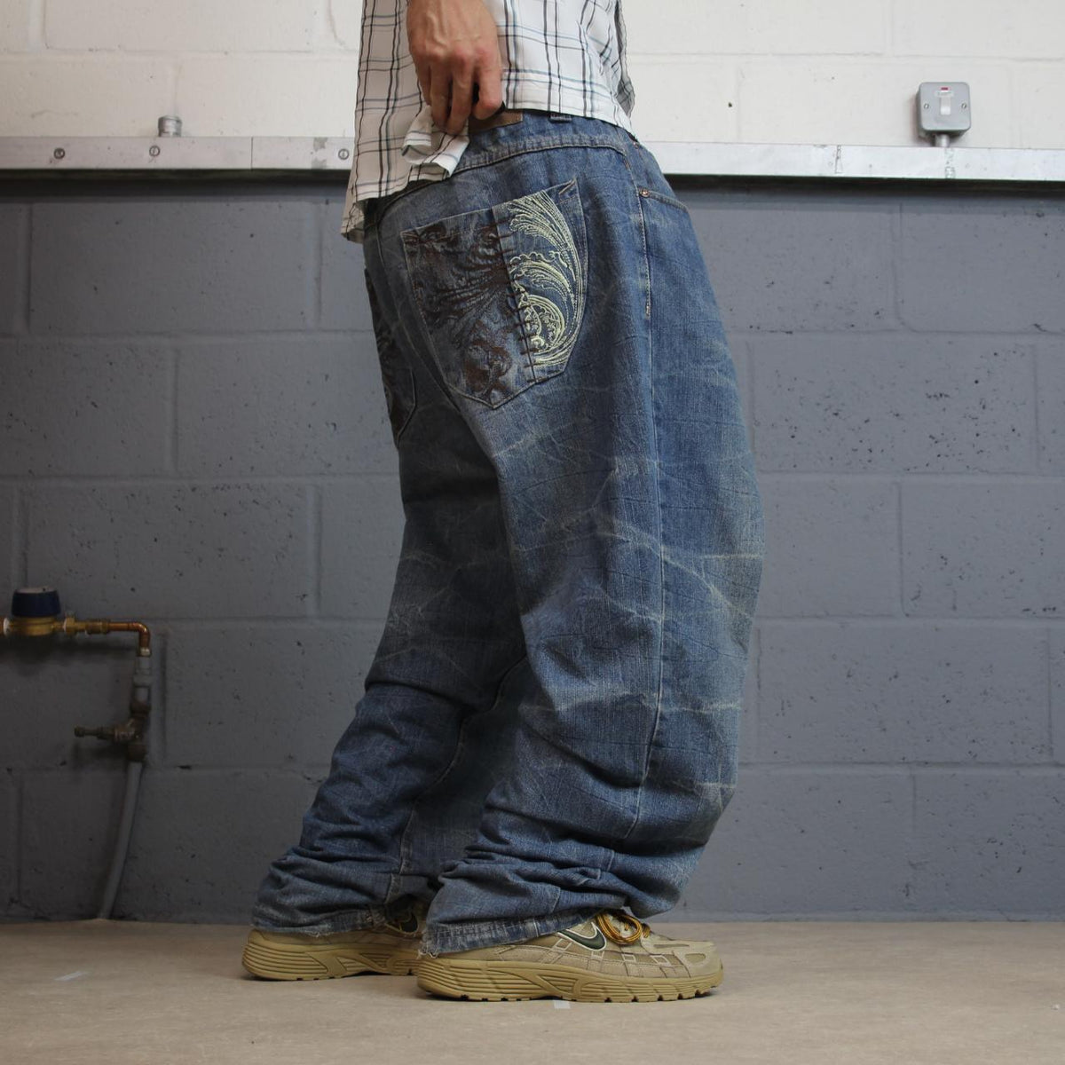 Phat Classic embroidered jeans loose washed blue denim Y2K Phat Farm loose surf style pants