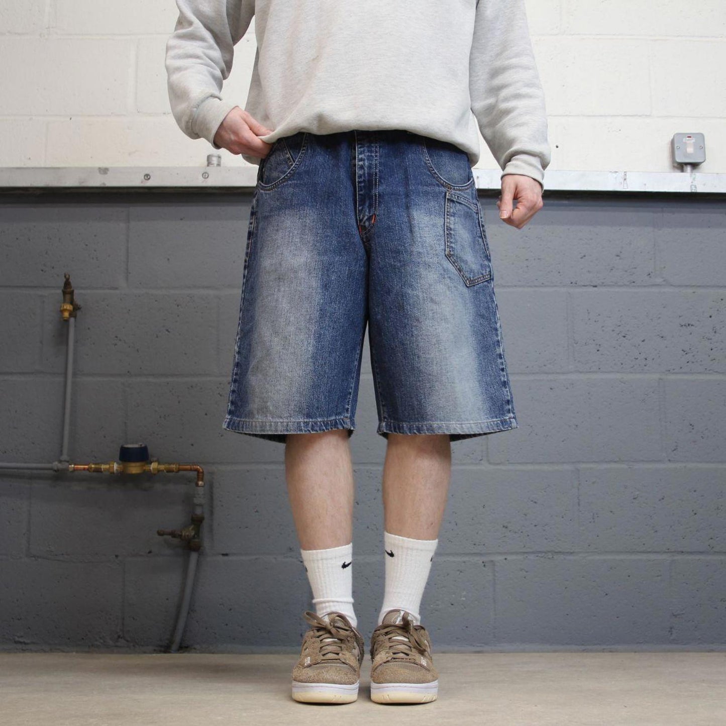 Vintage Y2k baggy shorts skater style blue Wide leg WBJ denim summer festival jorts
