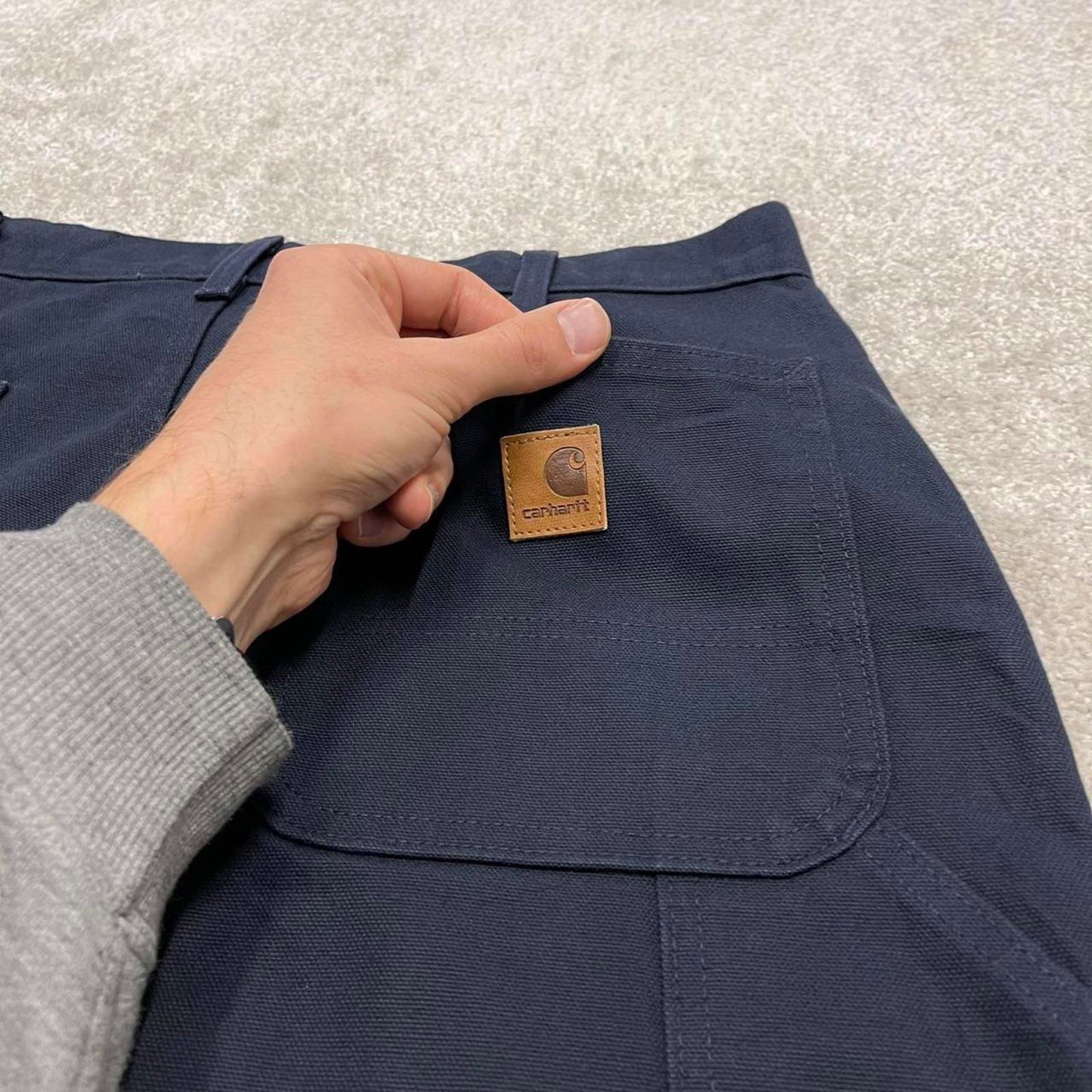 Vintage baggy Carhartt carpenter jeans navy W34L32 90s skater style canvas cargos