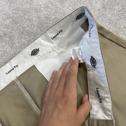 Dickies extra baggy cargo shorts chino khaki Skater / surf style shorts long wide leg festival