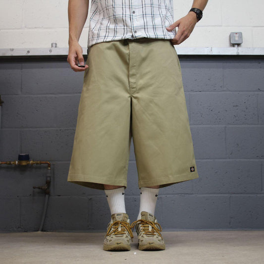 Dickies extra baggy chino shorts carpenter khaki Skater / surf style shorts long wide leg summer