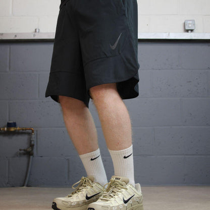 Nike sports shorts y2k charcoal grey Comfy floaty summer gym shorts