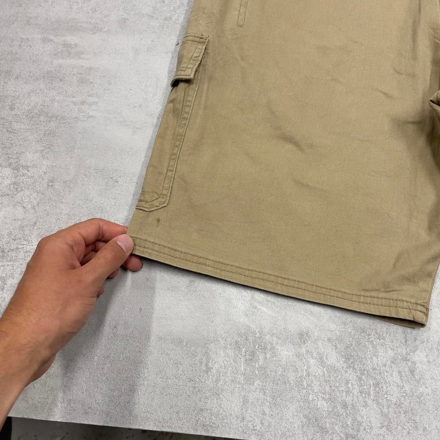 Baggy Wrangler cargo shorts W36