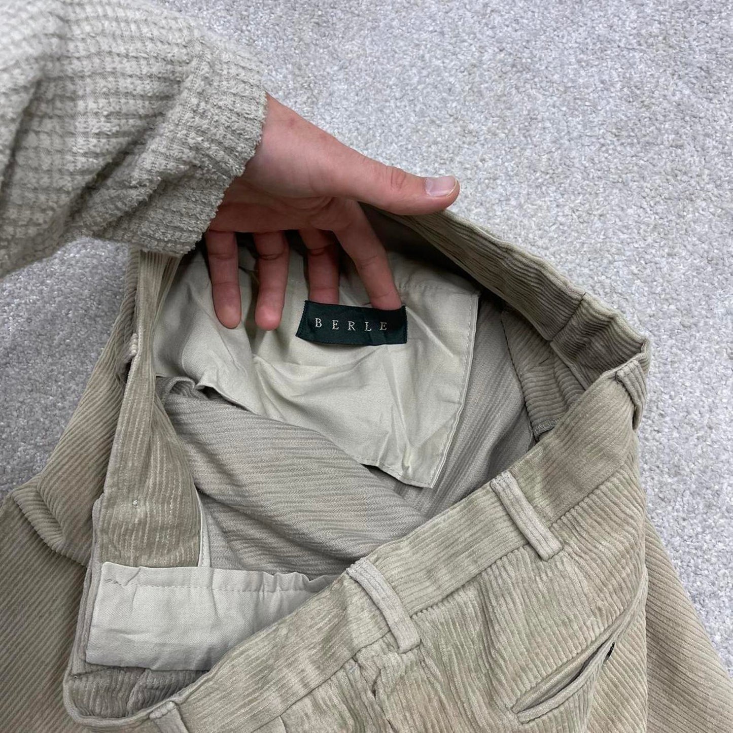 Baggy Berle corduroy pants W38L33 beige wide wale jumbo cord trousers 90s skater style