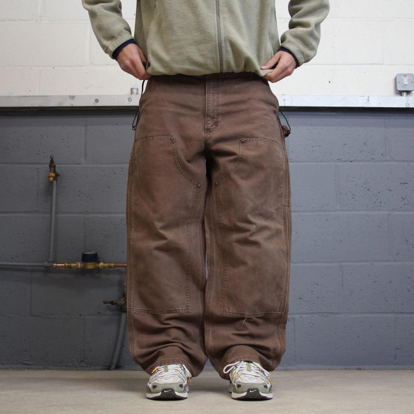 Carhartt double knee carpenter jeans brown  canvas W38L30 90s style thick loose leg cargos