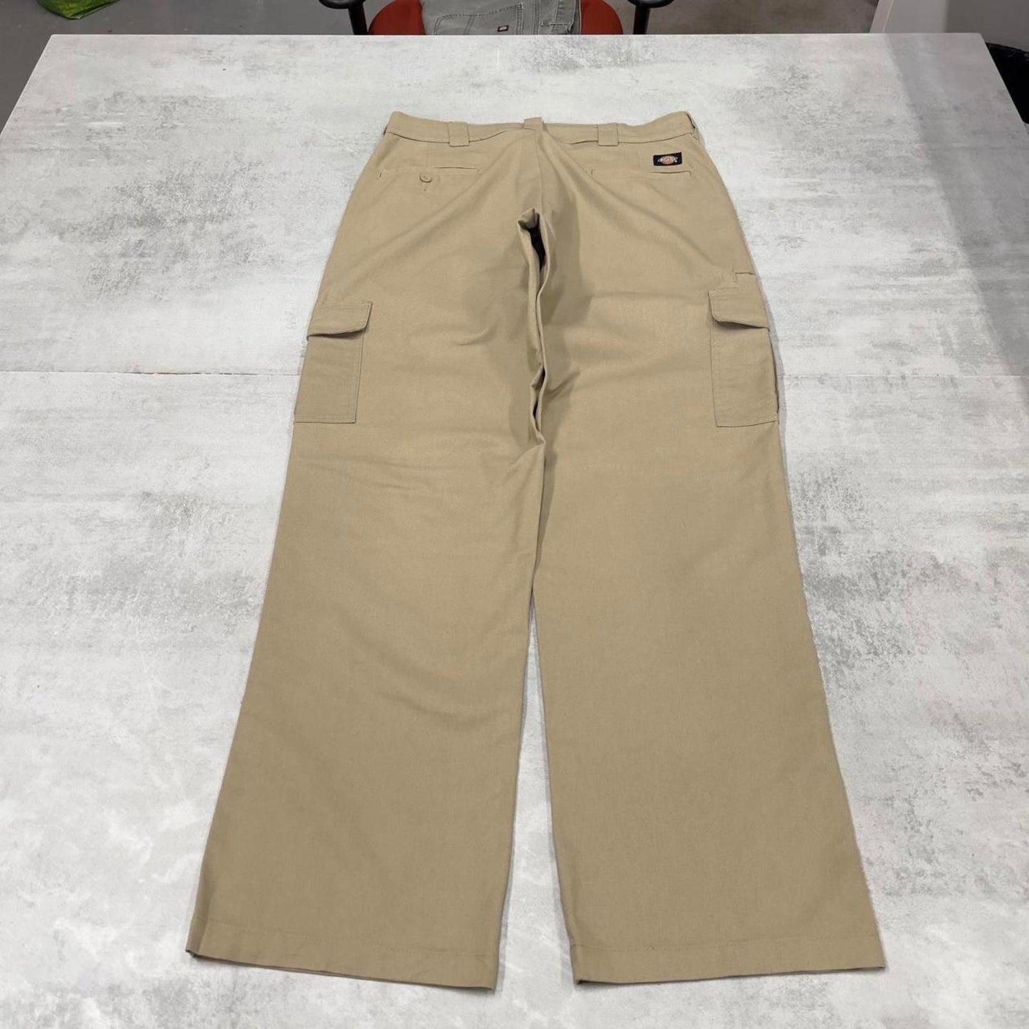 Dickies cargo Pants W36L34 Khaki twill style chino cargo trousers skater style