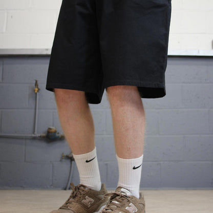 Baggy black Dickies carpenter shorts W36