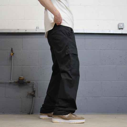 Black Wrangler cargo pants W32L34 loose cargo skater pants