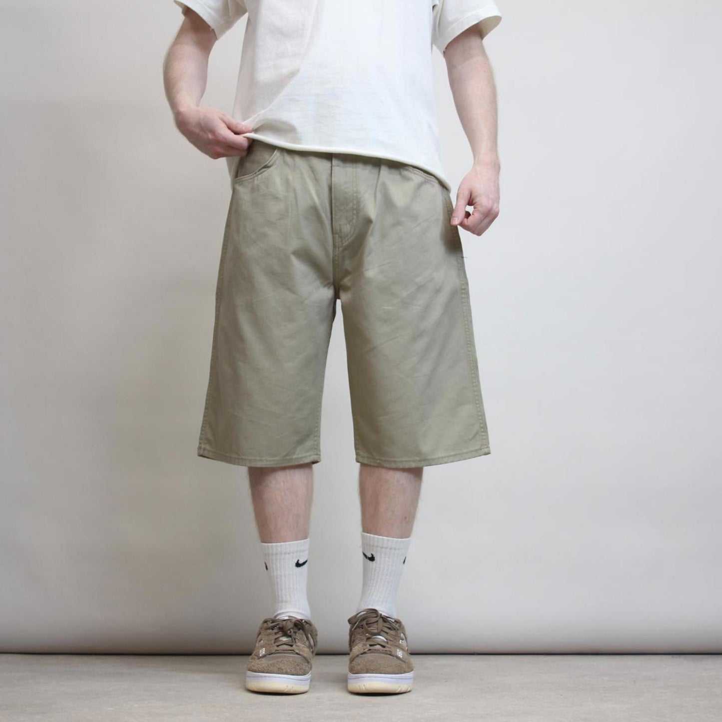 Mens Levi’s shorts W34
