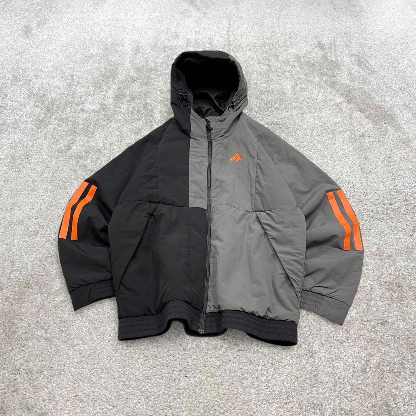 00s Adidas technical windbreaker jacket y2k style M men's grey black full zip coat hooded tech