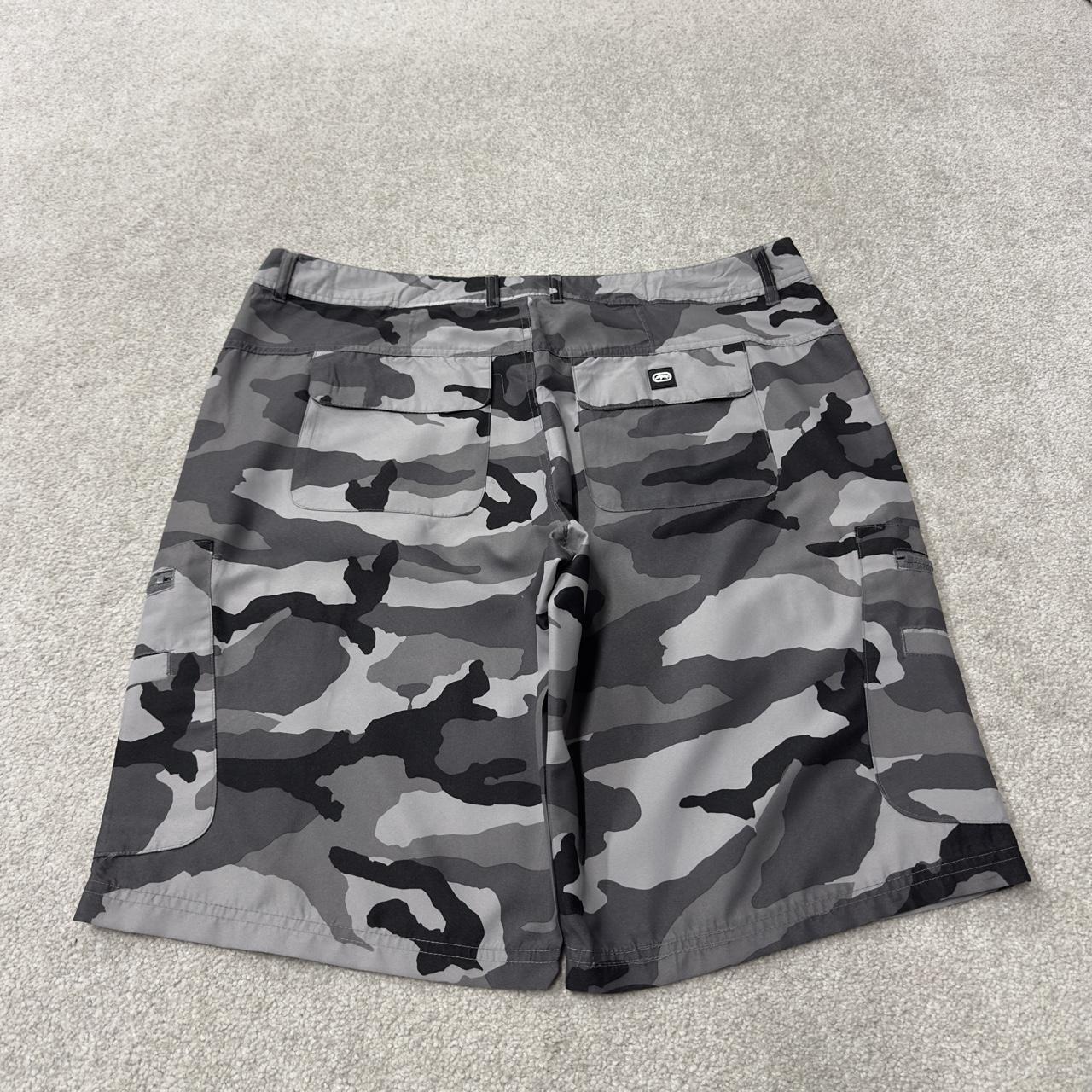 Ecko unltd camo cargo shorts grey W38 Loose floaty lightweight skater surf style camouflage utility